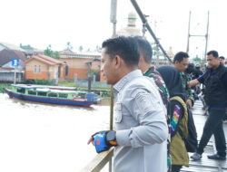 Cek Langsung Jembatan Rapuh, Wali Kota Banjarmasin Dorong Revitalisasi Bersama TNI