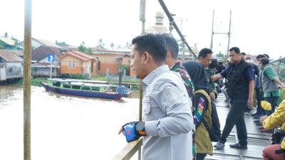 Cek Langsung Jembatan Rapuh, Wali Kota Banjarmasin Dorong Revitalisasi Bersama TNI