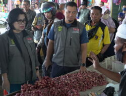 Sekdako Banjarmasin Sidak Pasar Pekauman, Cek Harga Bapokting Jelang Idul Fitri