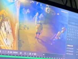 CCTV Ungkap Detik-detik Pengeroyokan Brutal yang Tewaskan Pria di Banjarmasin